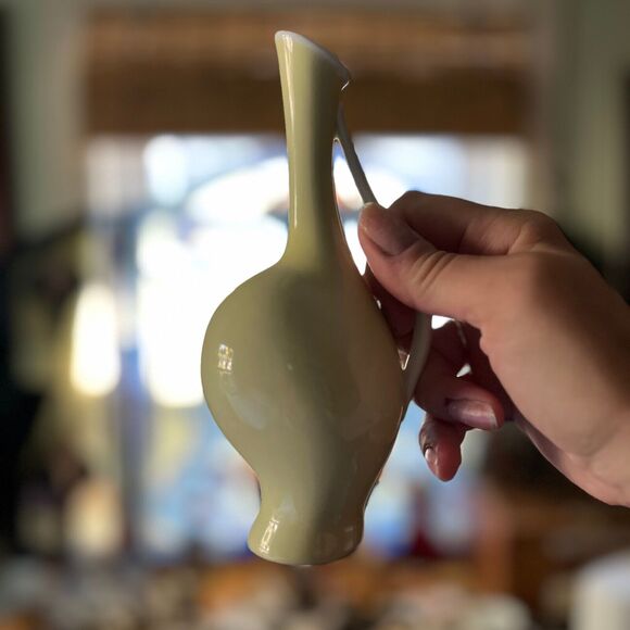 Fritz Heidenreich 1950s for Rosenthal Pregnant Louise Vase 7" Pale Yellow, White - Picture 8 of 16